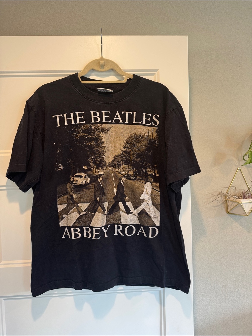 The Beatles Abbey Road Graphic Tee - Black